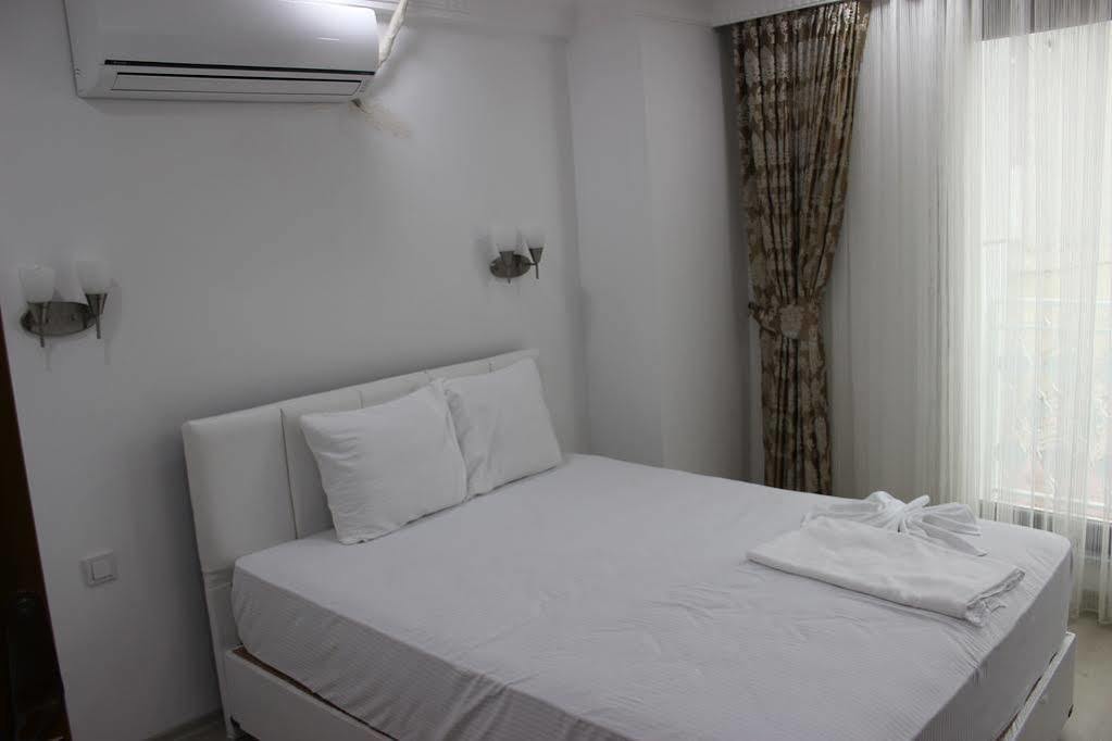 Sultanahmet Deluxe Hotel Istanboel Buitenkant foto