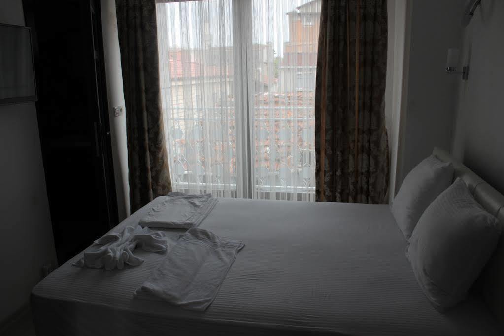 Sultanahmet Deluxe Hotel Istanboel Buitenkant foto
